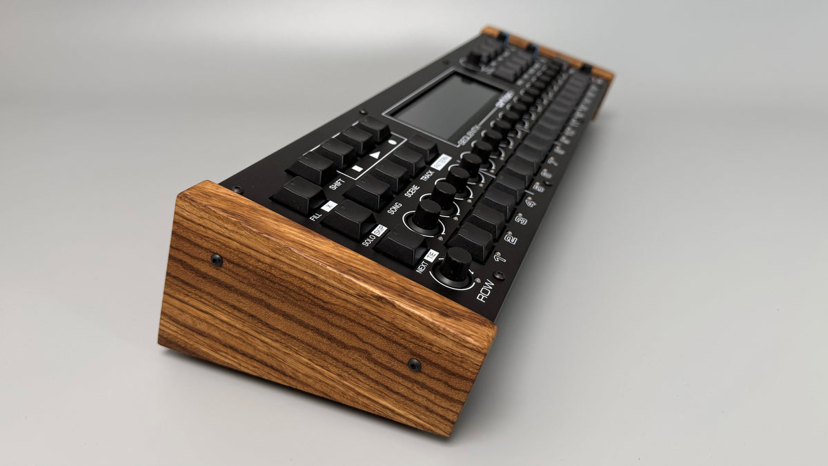 Cirklon2 Sequencer #4014, CVIO model, black keys + zebrano